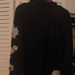 BELL SLEEVE CROPPED HOODIE